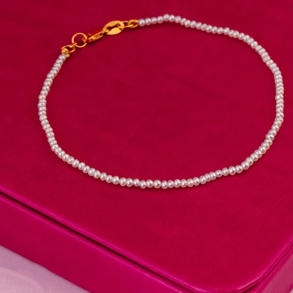 LJ009: Pearls Bracelet